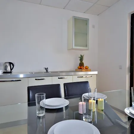Large St Julians Central 2 Apartamento St. Julian's